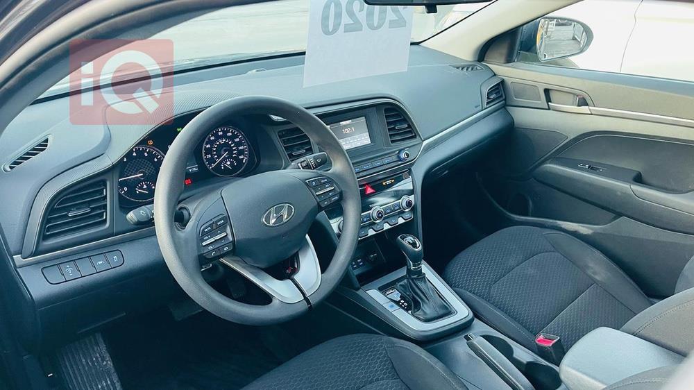 هیوندای ئەلەنترا